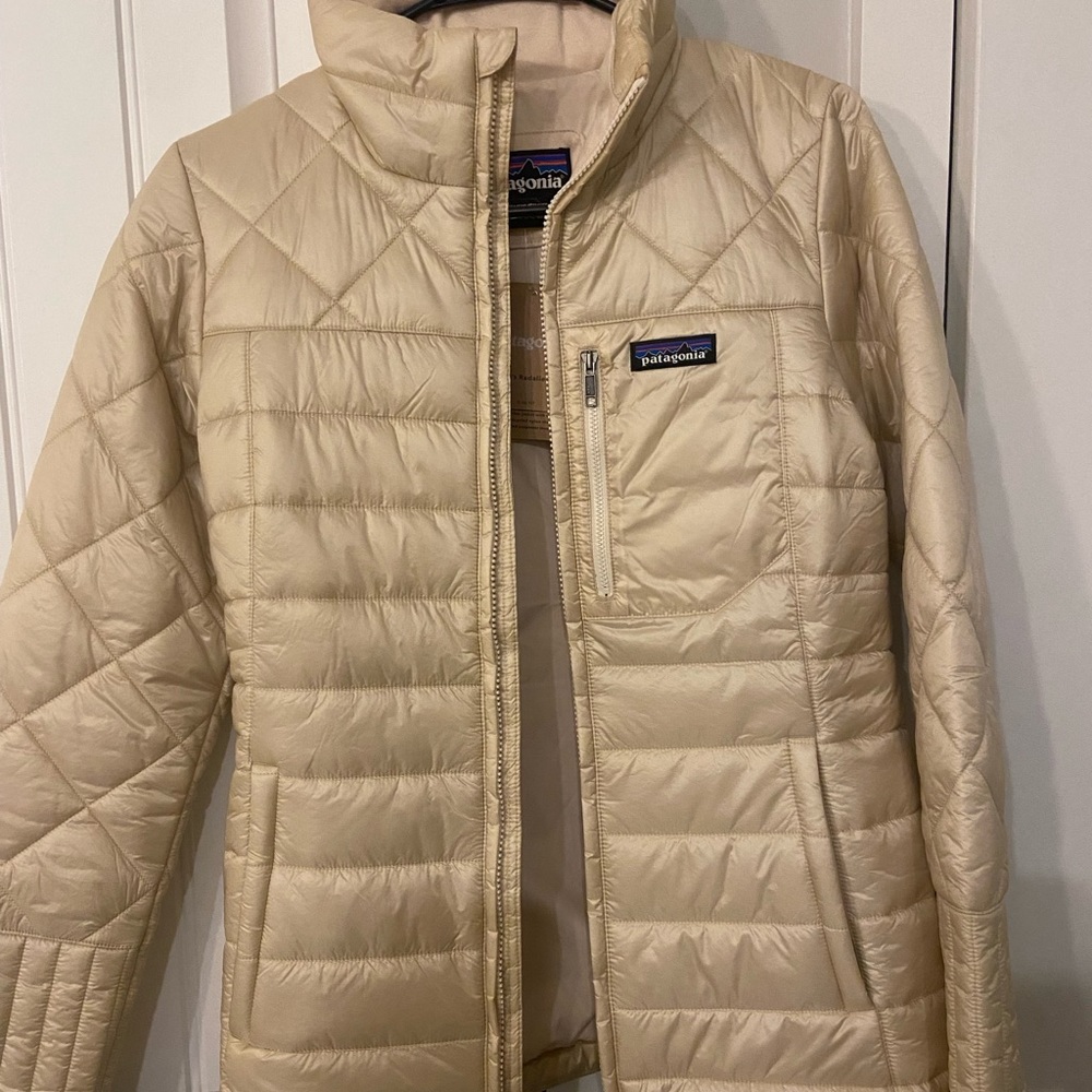 Brand New. Small womens Patagonia Jacket.
